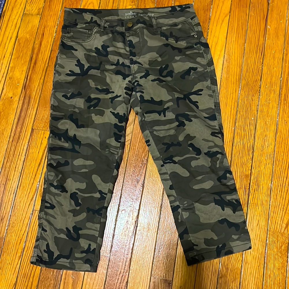 New York and company cropped camouflage pants size 8